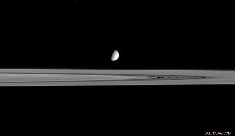 New Study Suggests Enceladus May Harbor Life