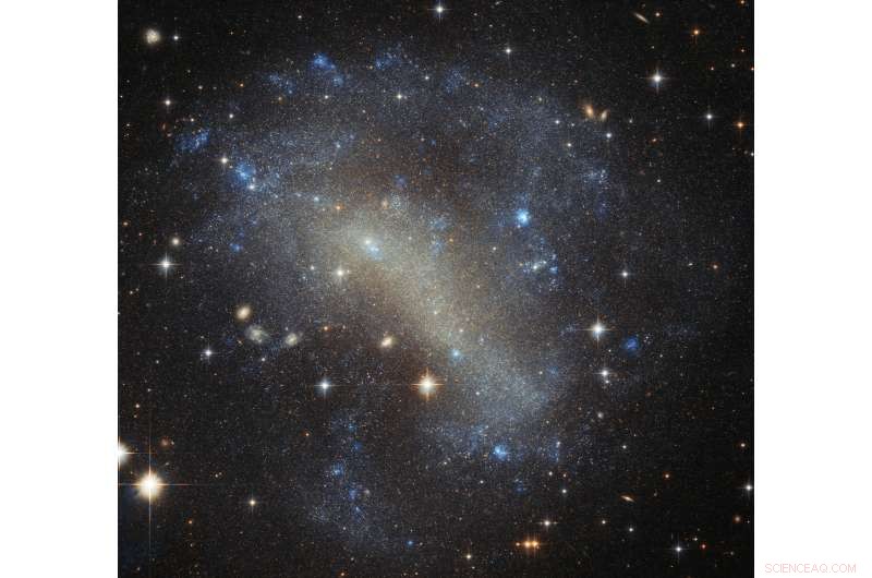 Hubble Captures Stunning Star Cluster in IC 4710