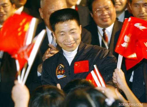 China Plans to Recruit Civilian Astronauts, Expanding Crewed Missions