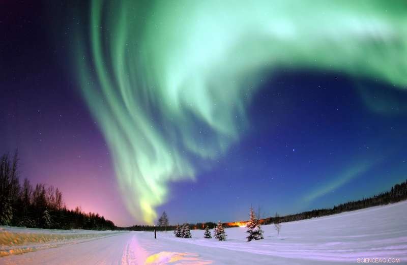 New 3‑D Measurements Clarify Risks of Geomagnetic Storms to Power Grids