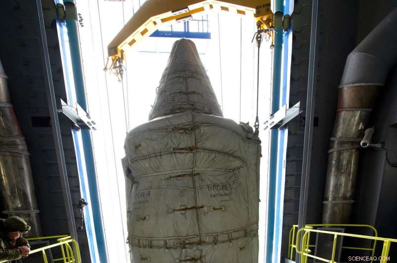 ESA Prepares for Sentinel-3B Launch: Teams Ready for Space Mission