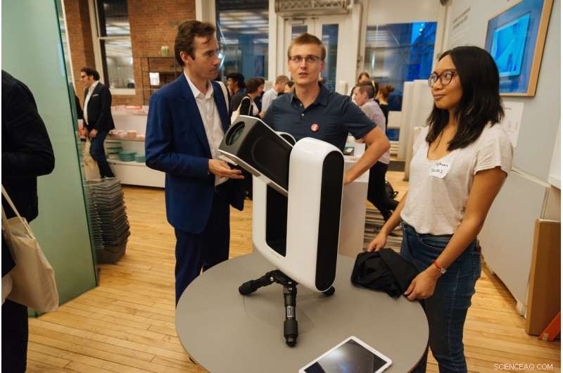 Vaonis  Sleek Telescope Earns Spotlight at MoMA Design Store