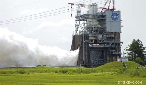 NASA Tests New AR‑22 Rocket Engine for Reusable Spacecraft