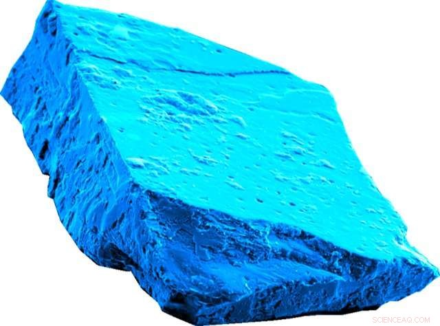 Blue Meteorite Crystals Reveal Sun’s Turbulent Early Years