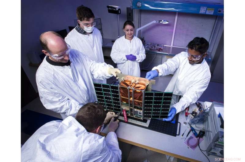 NASA Team Showcases Affordable Greenhouse Gas Sensor on CubeSat