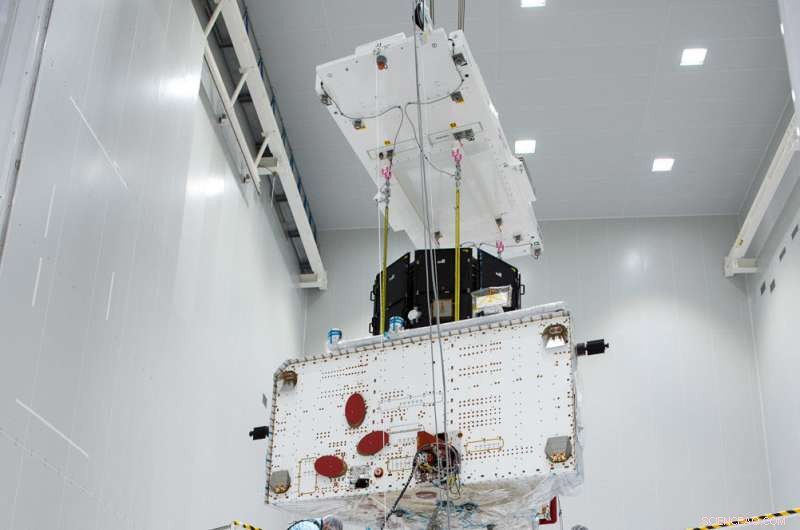 ESA and JAXA s BepiColombo Science Orbiters Stacked for Launch
