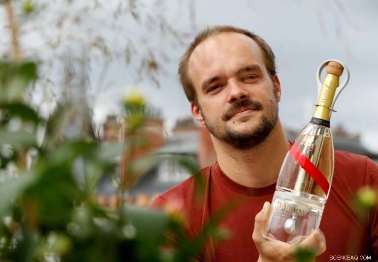 Zero‑Gravity Champagne: Innovative Bottle Lets Space Tourists Sip Bubbly in Orbit