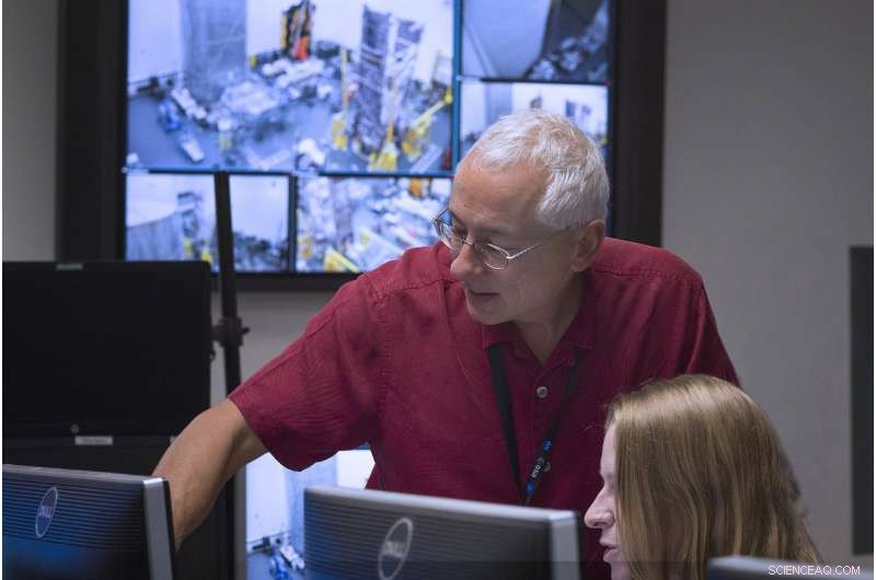 NASA s Webb Telescope Halves Achieve Successful Communication for First Time