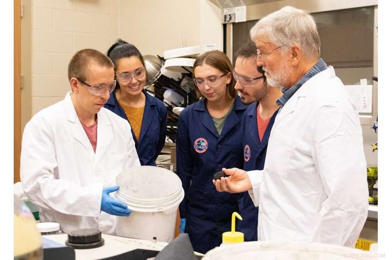 UCF Sells Certified Martian Soil Simulants: $20 per Kilogram + Shipping