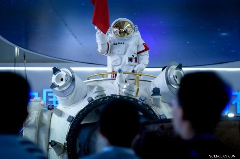 China Unveils  Heavenly Palace  Space Station, Signaling the End of the ISS