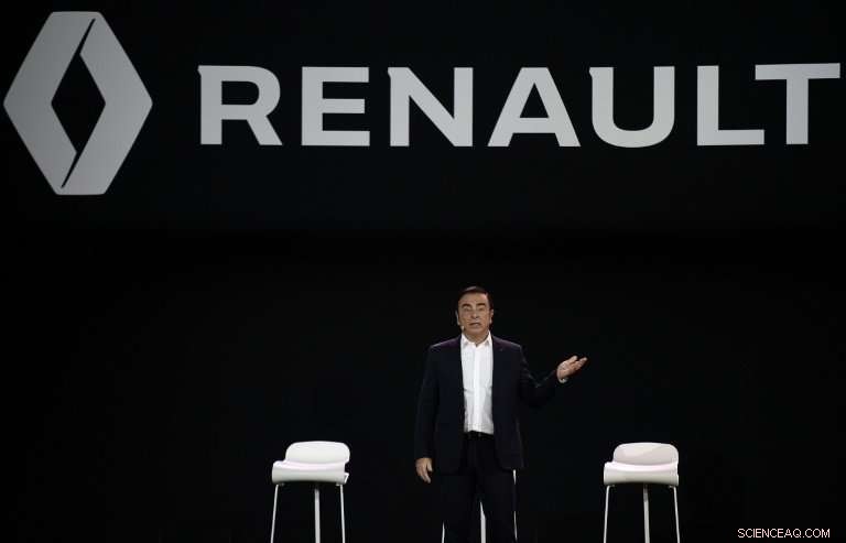 Renault CEO Carlos Ghosn Says All Options Open for Nissan‑Mitsubishi Alliance