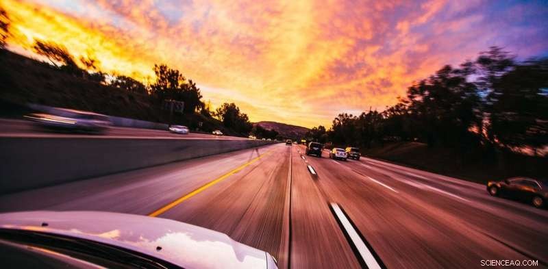 The Future of Urban Mobility: Navigating Self‑Driving, Electric, and Shared Vehicles