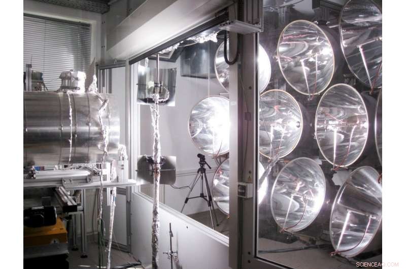 Scientists Test the World’s First Solar Fuels Reactor for Nighttime Operation