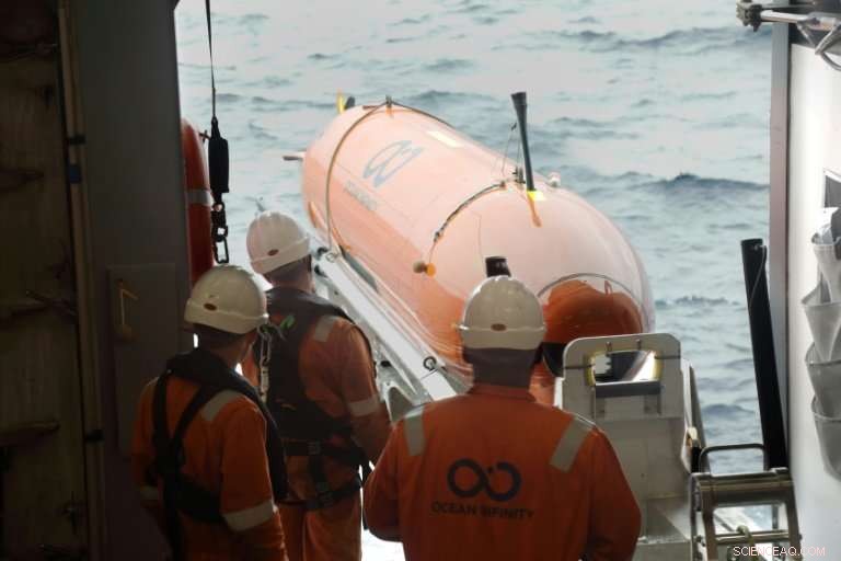 MH370 Recovery: Extreme Conditions Face Salvagers in Final Search