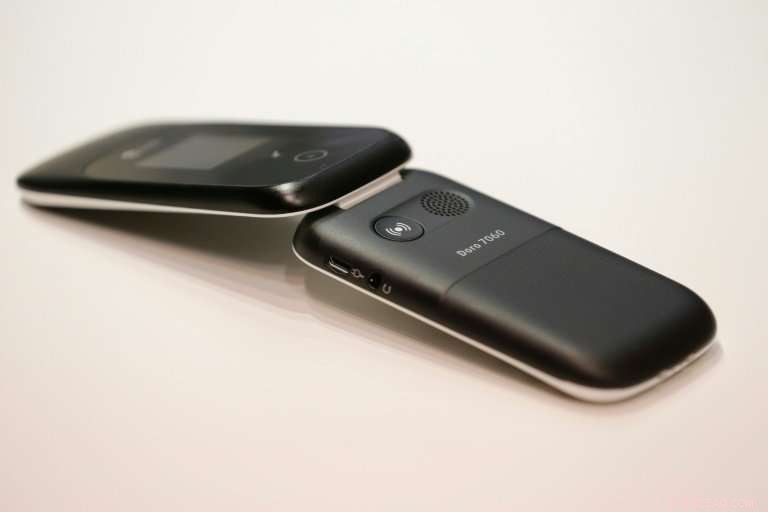 Smartphone-Integrated Sensors Offer Real-Time Monitoring for Independent Seniors