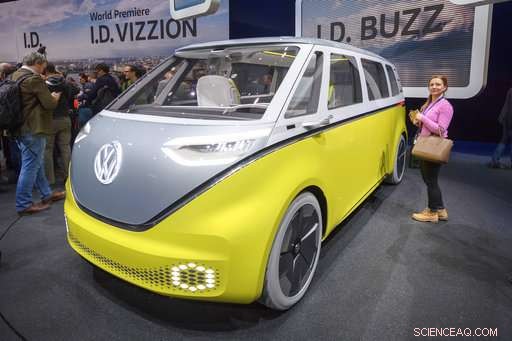 The Latest: Ferrari 488 Pista Debuts at Geneva Motor Show – Speed, Design, and Innovation Unveiled