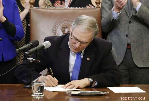 Washington Leads the Way: First State to Enact Net‑Neutrality Legislation