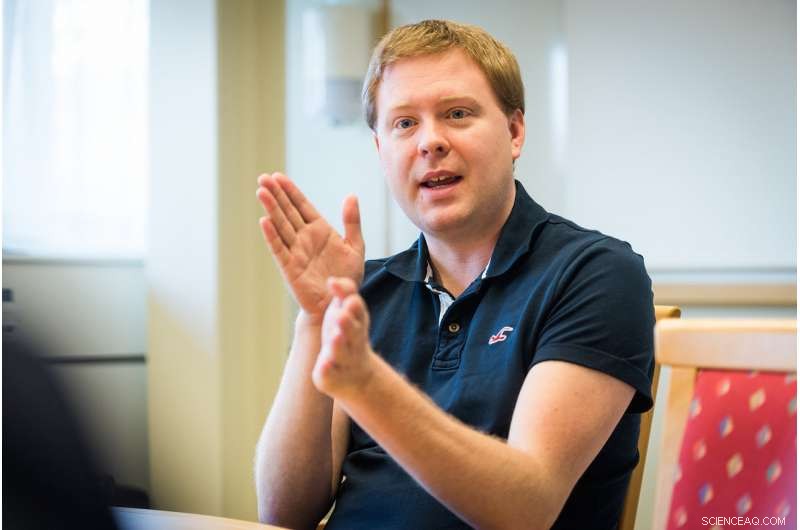 Massive MIMO: Unlocking Unlimited Capacity in Wireless Networks