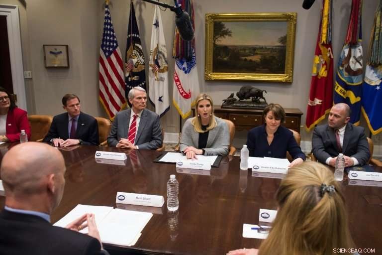 Craigslist Discontinues Personal Ads in Response to New U.S. Sex Trafficking Legislation