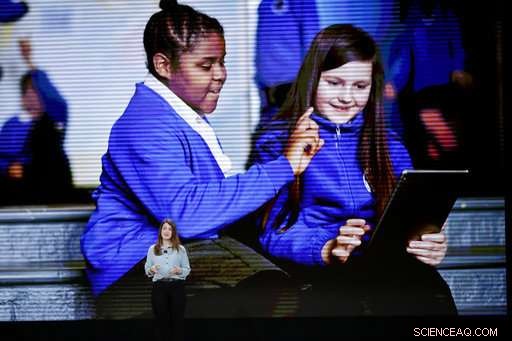 Apple Launches Digital Pencil Support for the $329 iPad at Educational Showcase