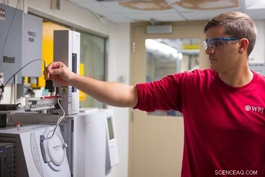 Transforming Food Waste into Clean Biofuel: Reducing Waste, Fossil Fuel Use, and Emissions