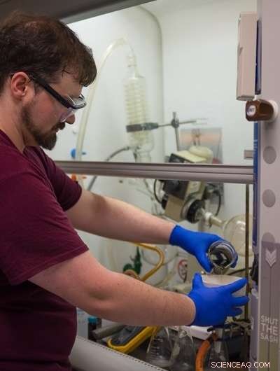 Transforming Food Waste into Clean Biofuel: Reducing Waste, Fossil Fuel Use, and Emissions