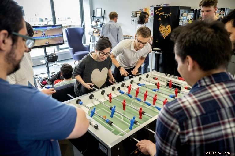 London Betting Firm Smarkets Introduces Employee-Determined Salary System