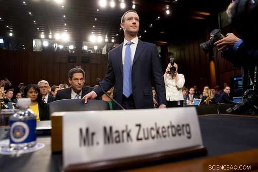 Facebook CEO Zuckerberg Issues Apology Over Privacy Failures
