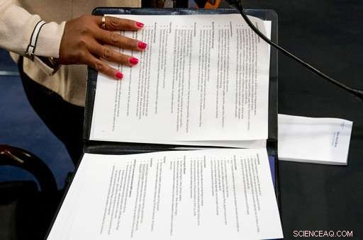 Facebook CEO Zuckerberg Issues Apology Over Privacy Failures