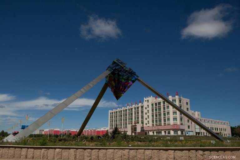 Japan Discovers Massive Rare Earth Deposits, Promising Reduced China Dependence