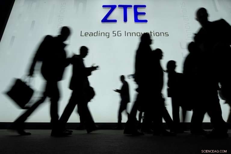 ZTE Suspends Stock Trading After U.S. Export Ban