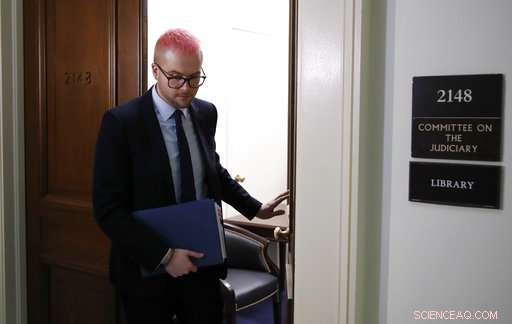 House Democrats Meet with Cambridge Analytica Whistleblower on Data Misuse