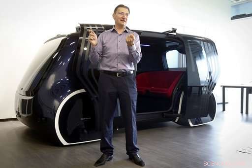 Beijing Auto Show Spotlights China‑Focused Electric Cars