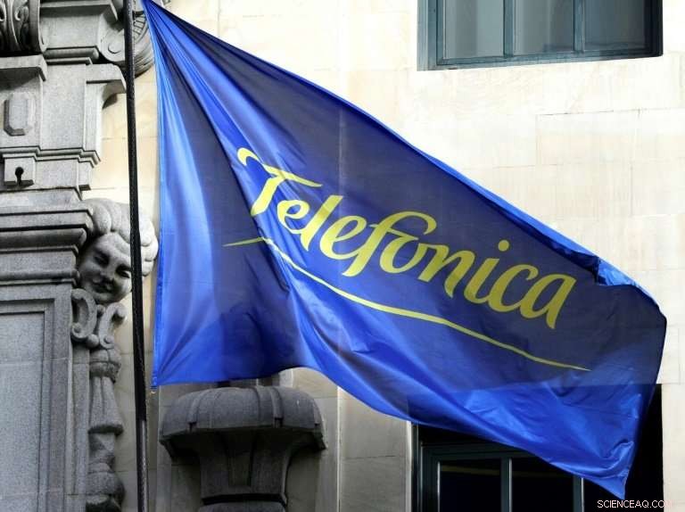 Telefonica s Q1 Sales Fall as European Roaming Fees Are Removed