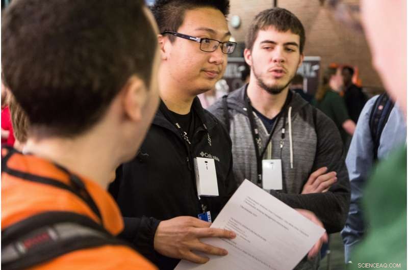 Why Minimal Interaction Enhances Cybersecurity Team Performance