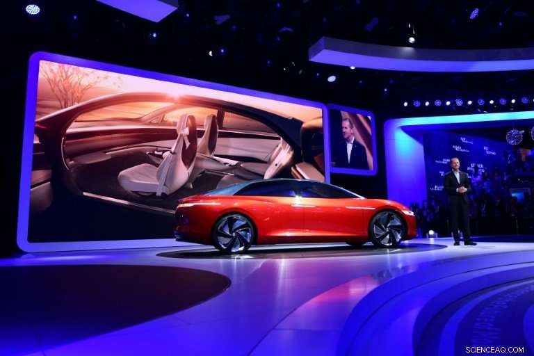 How Fish Schools Inspire Autonomous Car Coordination