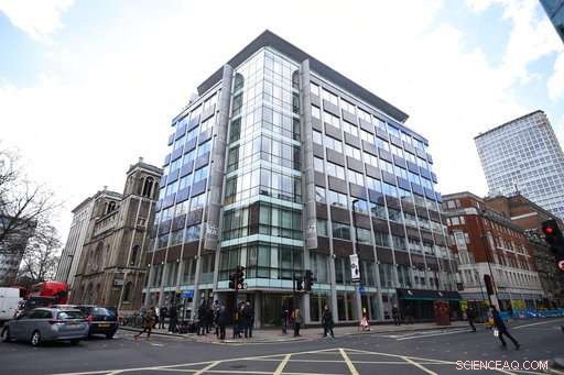 Cambridge Analytica to Shut Down Amid Facebook Privacy Fallout