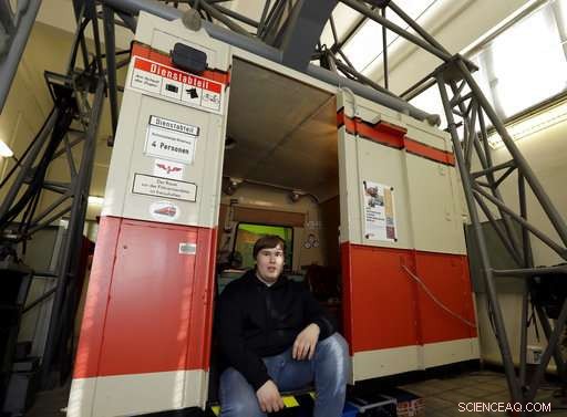 Berlin Volunteers Restore Historic Train Simulator