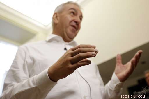 Italian Scientists Unveil Lighter, Affordable Robotic Hand to Enhance Amputee Grip