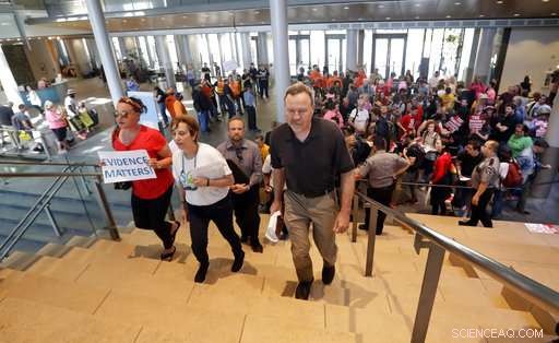 Seattle Approves Corporate Tax on Amazon, Starbucks to Fund Homelessness Services