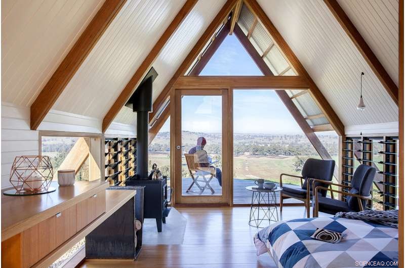 Sustainable Australian Hut Inspired by A-Frame Tents