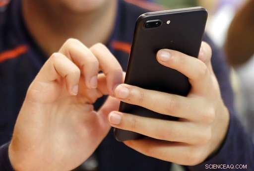 Digital Life: How to Reduce Smartphone Dependency and Reclaim Your Focus