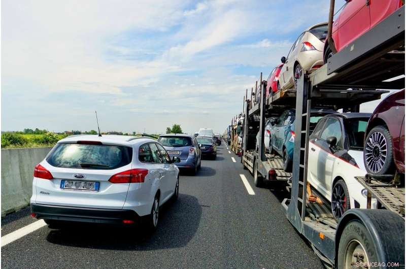 Autonomous Boat Fleets: Reducing Road Traffic in Waterway Cities