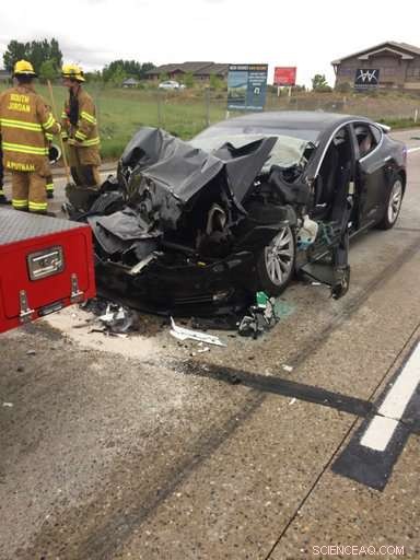 Tesla Model S Accelerates on Autopilot, Collides With Stopped Fire Truck in Utah