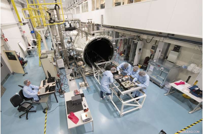 Dutch Student Hyperloop Motor Successfully Tested in ESA’s Vacuum Chamber