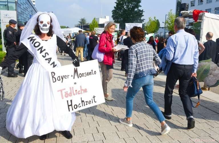 Bayer-Monsanto Alliance Forms Global Agribusiness Powerhouse