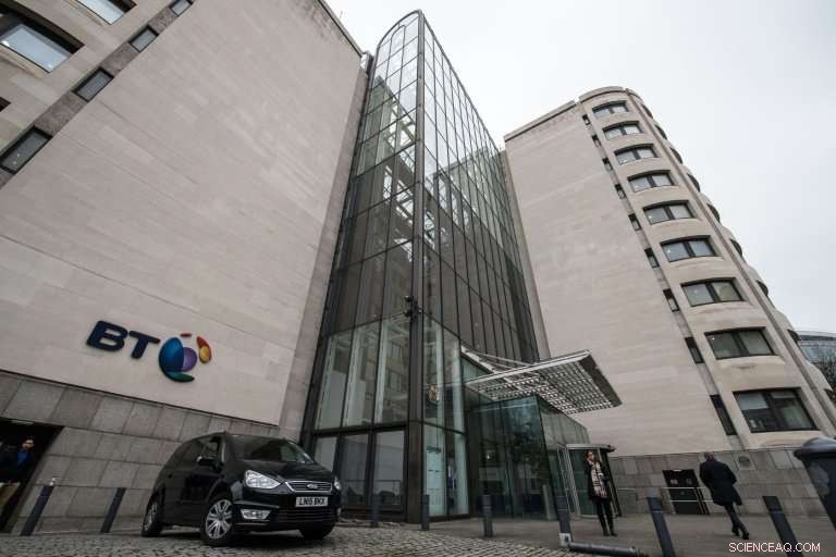 BT Announces CEO Gavin Patterson s Departure as Company Pursues Strategic Shift