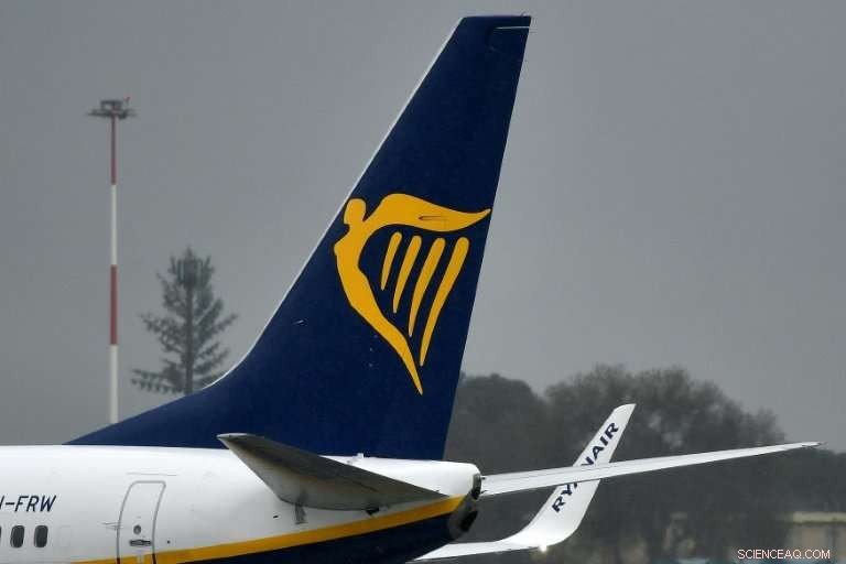 Ryanair Officially Recognizes Cabin Crew Union in UK