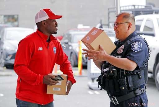 Amazon Launches Mobile Food Truck Selling Steaks to Seattle Shoppers