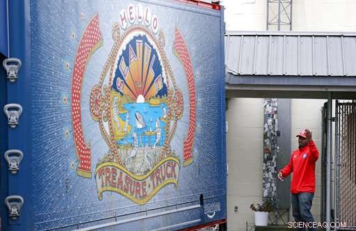 Amazon Launches Mobile Food Truck Selling Steaks to Seattle Shoppers